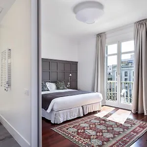 https://milton-house-gran-via.topbarcelonahotels.com